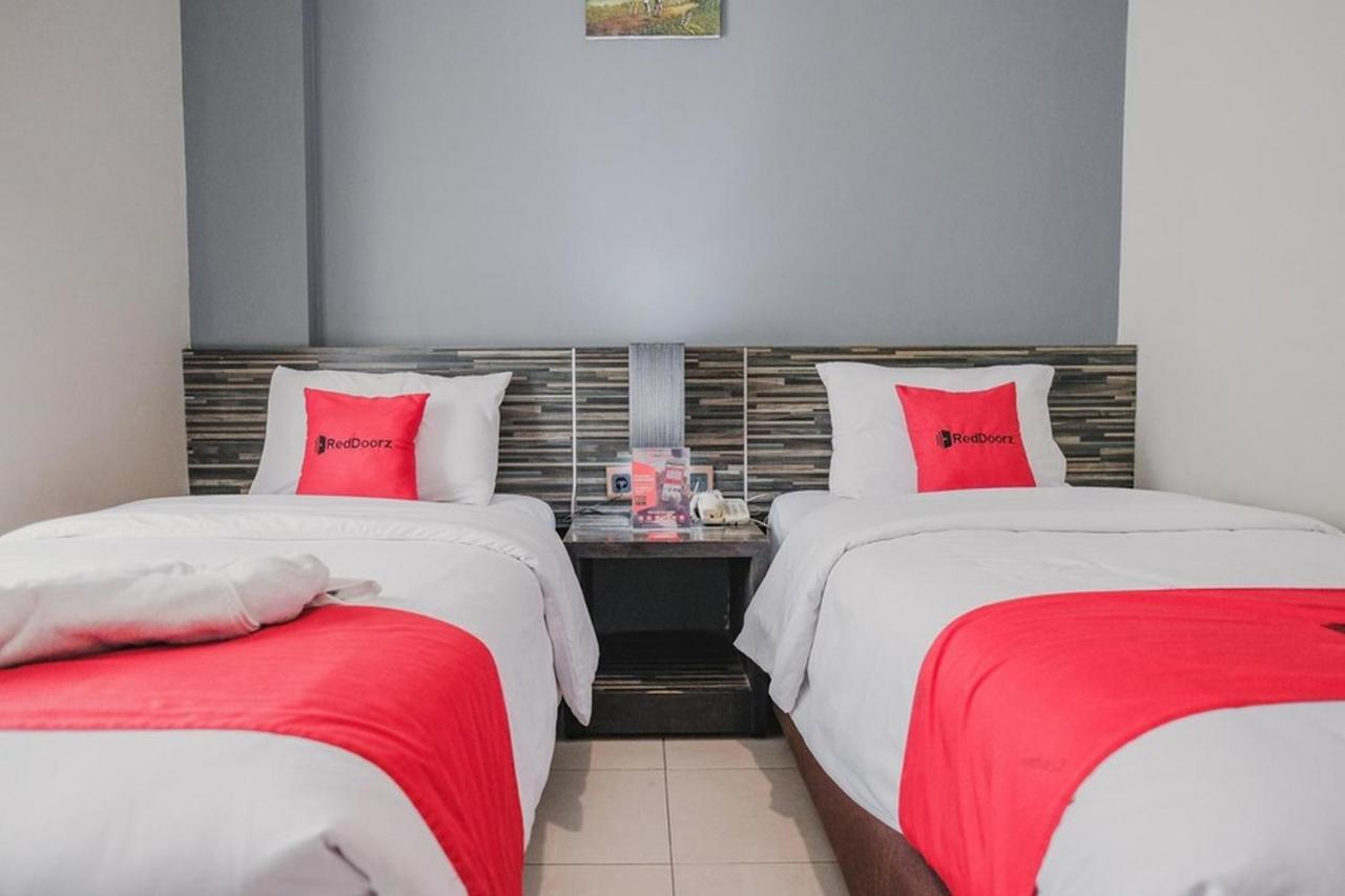 Reddoorz Plus @ Gunung Sahari 2 Jakarta Ngoại thất bức ảnh