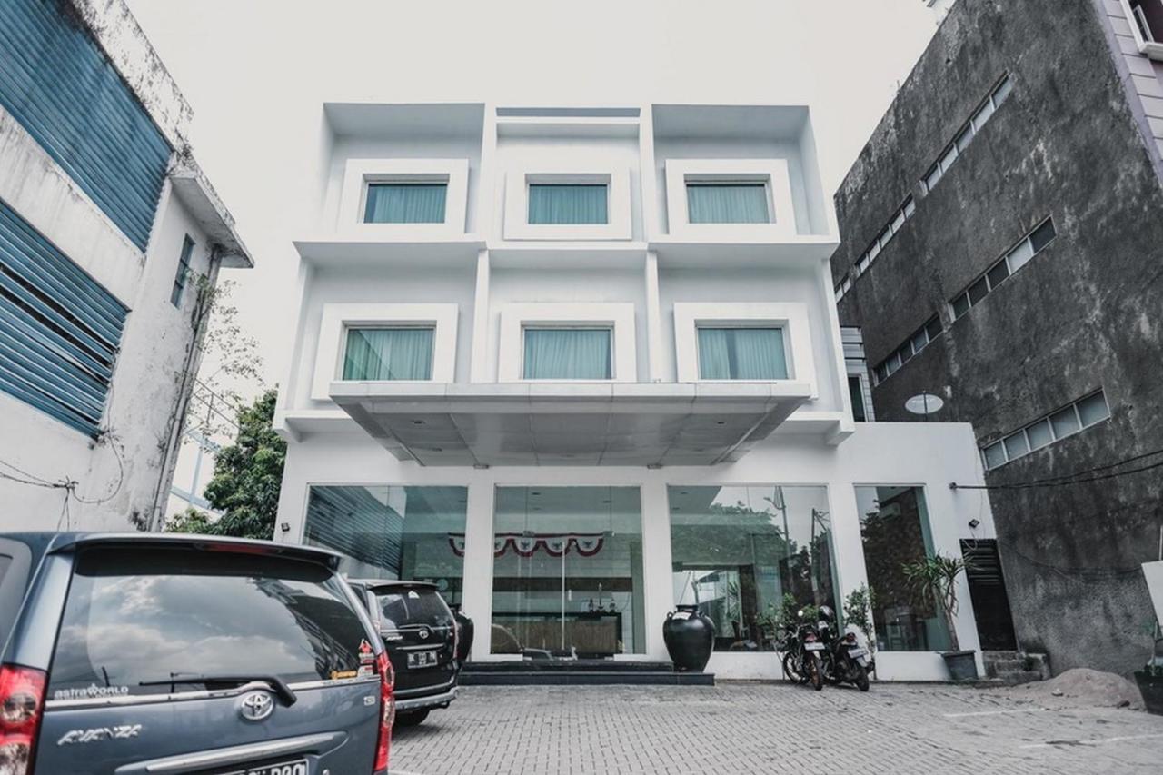 Reddoorz Plus @ Gunung Sahari 2 Jakarta Ngoại thất bức ảnh